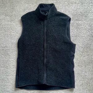 Lululemon Men’s Wool Vest